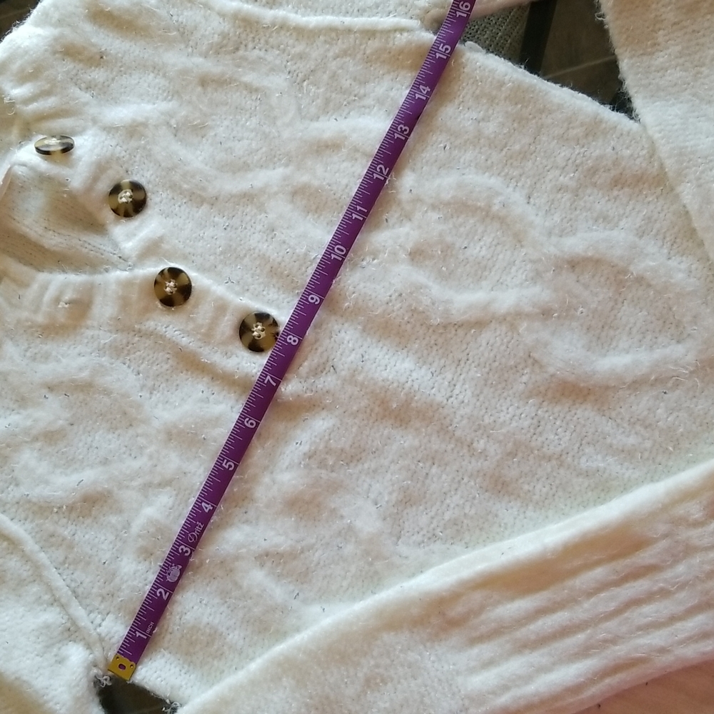 White sweater - Picture 2 of 6